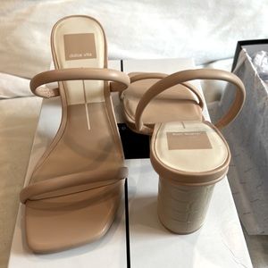 NWT Dolce Vida Noles in Cream Stella